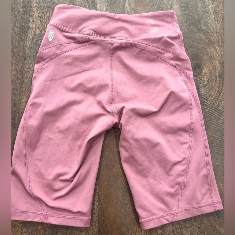 Free People Movement Mauve/Rose Pink Biker Shorts Size S - Picture 2 of 4